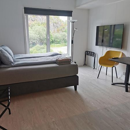 Lofoten Studio Apartment, Vestermyrveien 11 Svolvær Dış mekan fotoğraf