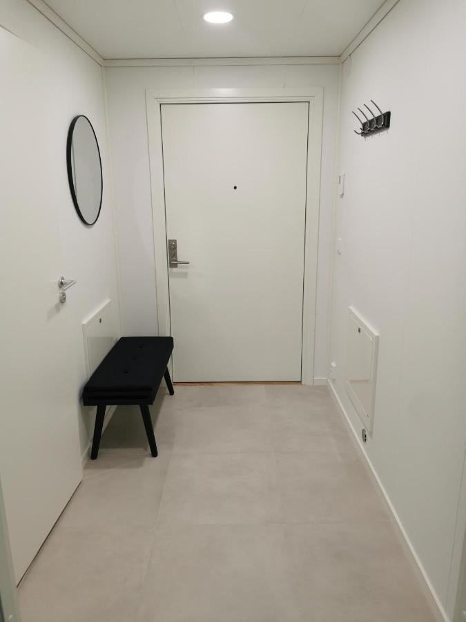 Lofoten Studio Apartment, Vestermyrveien 11 Svolvær Dış mekan fotoğraf